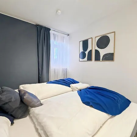 Nicolas Nr6 4 *