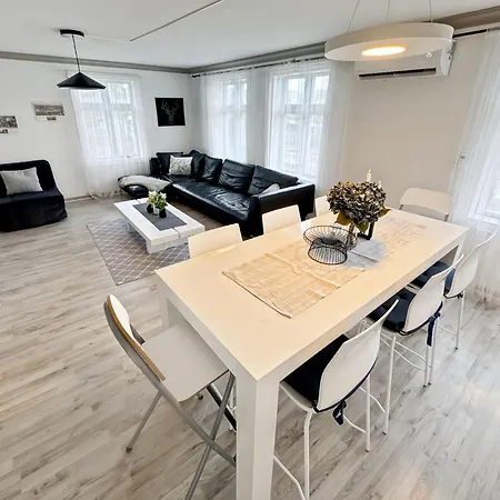 Apartment Nicolas Nr6 4 *